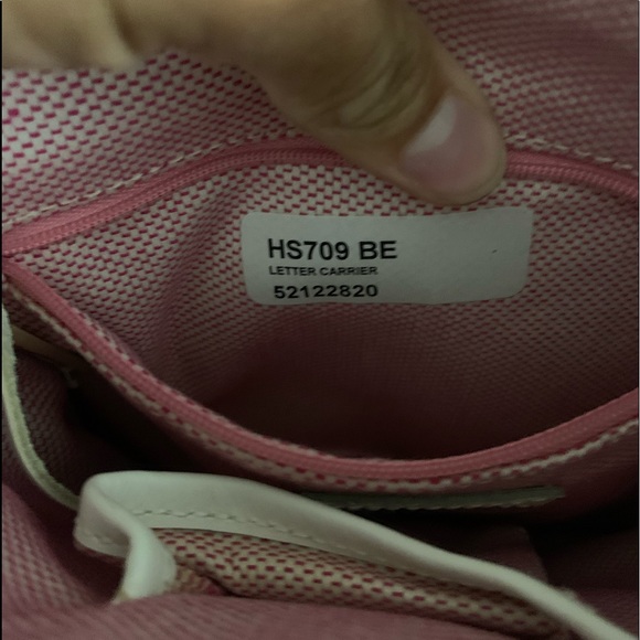 Dooney and Bourke Letter carrier - Picture 10 of 10